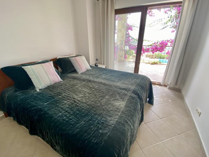 Image No.38-3 Bed Villa / Detached for sale