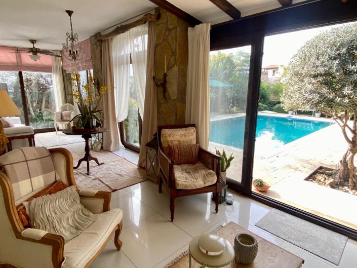 Image No.21-3 Bed Villa / Detached for sale