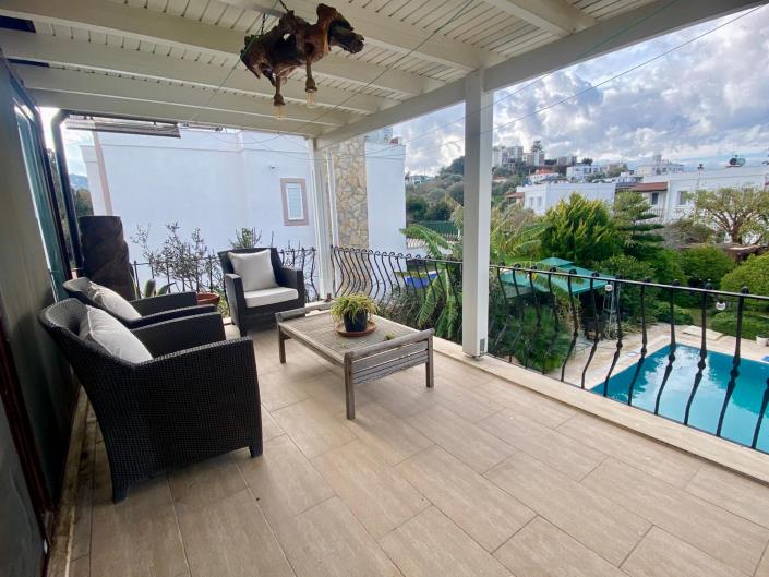 Image No.38-3 Bed Villa / Detached for sale