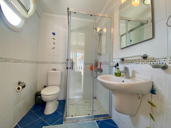 Image No.18-2 Bed Apartment for sale