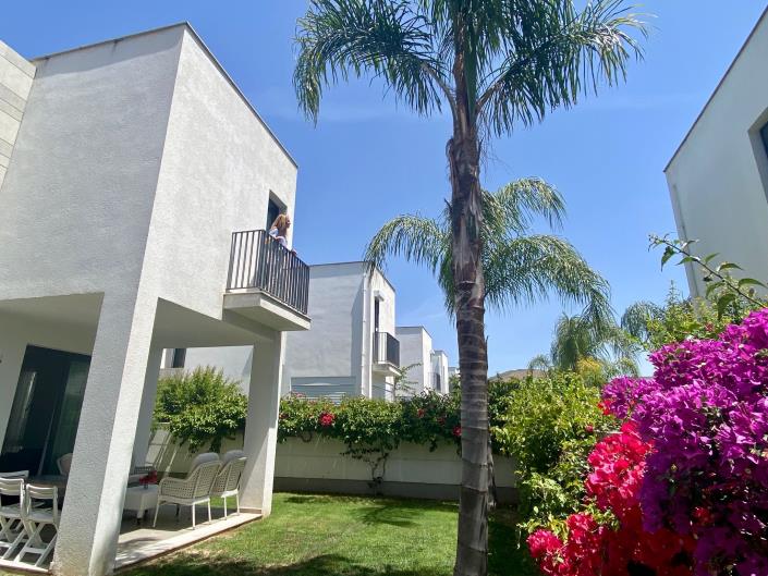 Image No.31-3 Bed Villa / Detached for sale