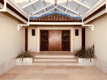 1 - Jolly Harbour, Villa / Detached