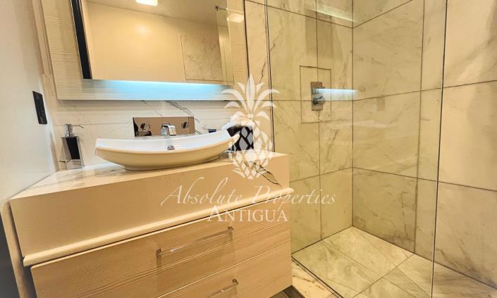 Image No.10-3 Bed Townhouse for sale