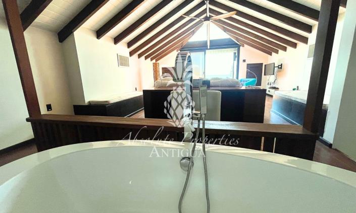 Image No.14-3 Bed Townhouse for sale