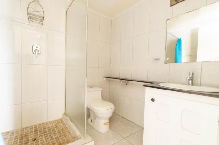 Image No.20-2 Bed Townhouse for sale