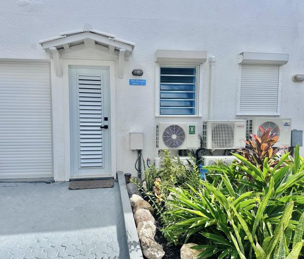 Image No.2-Maison de ville de 2 chambres à vendre à Jolly Harbour