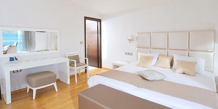 Image No.9-4 Bed Villa for sale