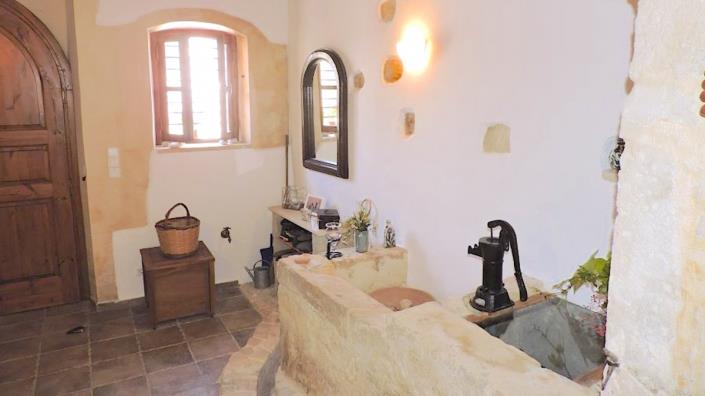 Image No.3-Maison de 2 chambres à vendre à Rethymnon