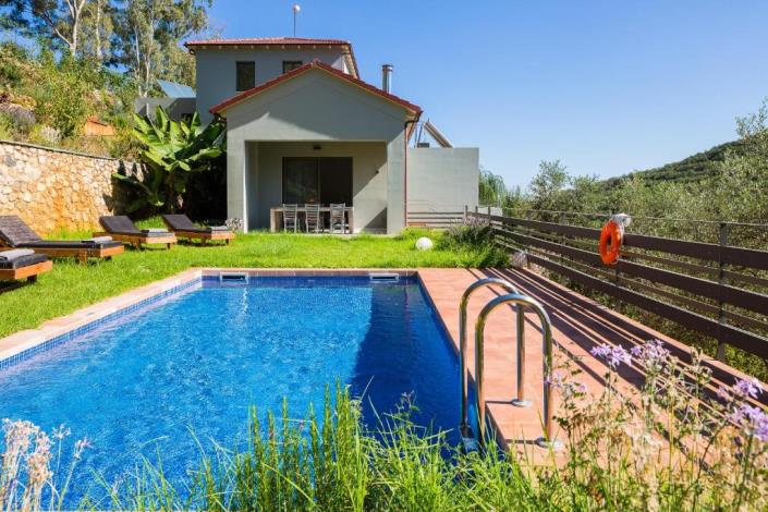 Image No.2-2 Bed Villa for sale