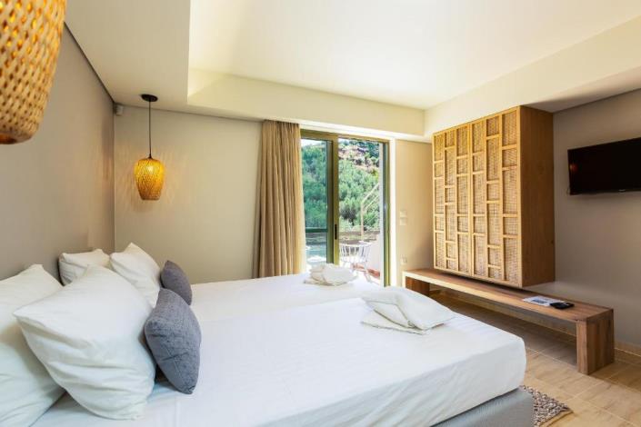 Image No.12-2 Bed Villa for sale