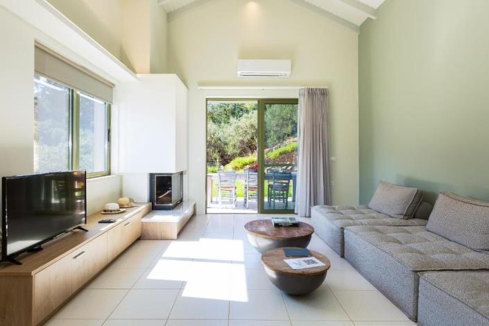 Image No.5-2 Bed Villa for sale