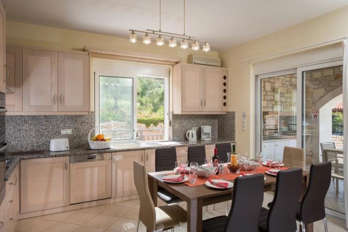 Image No.5-Villa de 5 chambres à vendre à Georgioupoli