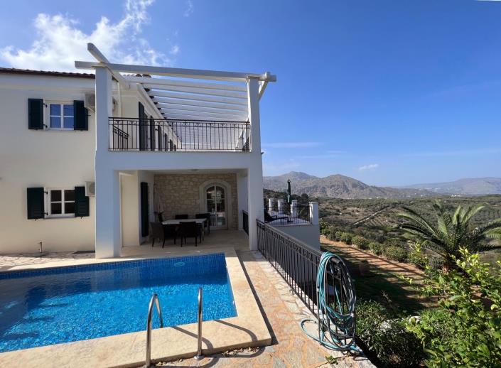 Image No.2-6 Bed Villa for sale