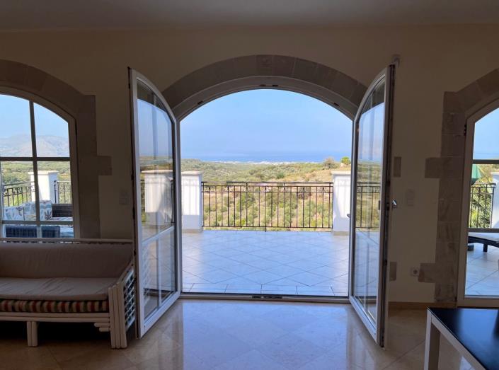 Image No.10-6 Bed Villa for sale