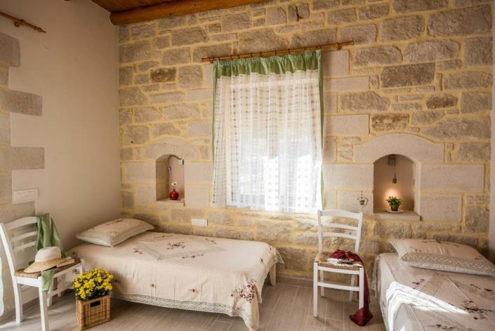 Image No.11-2 Bed Villa for sale