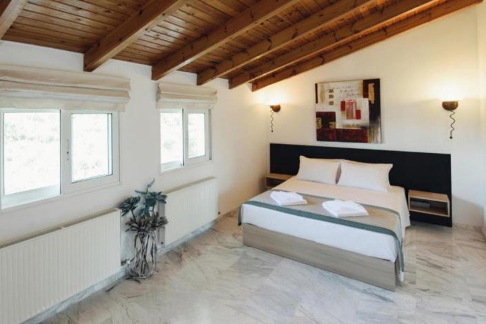 Image No.16-5 Bed Villa for sale