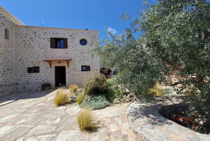 Image No.4-7 Bed Villa for sale