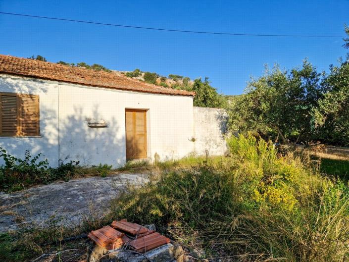 Image No.7-1 Bed House for sale