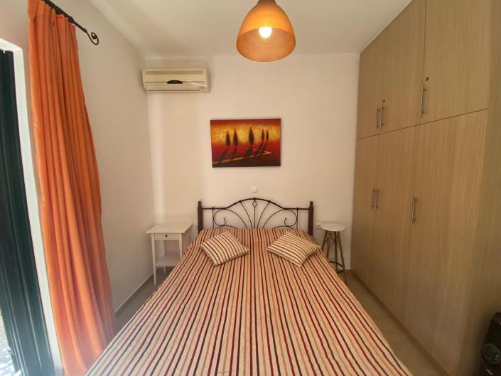 Image No.10-3 Bed House for sale