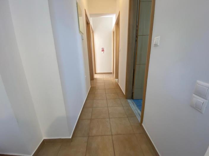 Image No.18-3 Bed House for sale