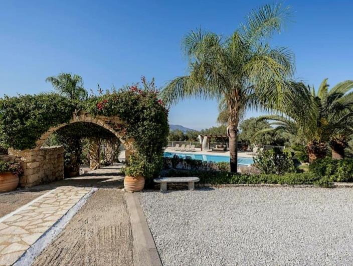 Image No.22-5 Bed Villa for sale