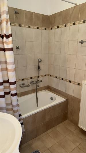 Image No.34-5 Bed Villa for sale