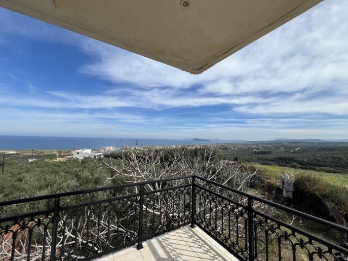 Image No.11-2 Bed House for sale