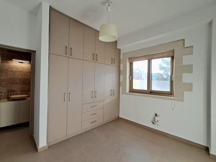 Image No.12-2 Bed Villa for sale