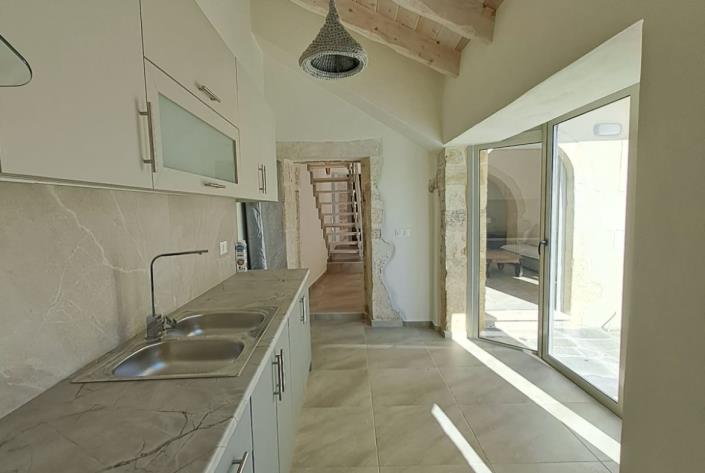 Image No.8-3 Bed House for sale