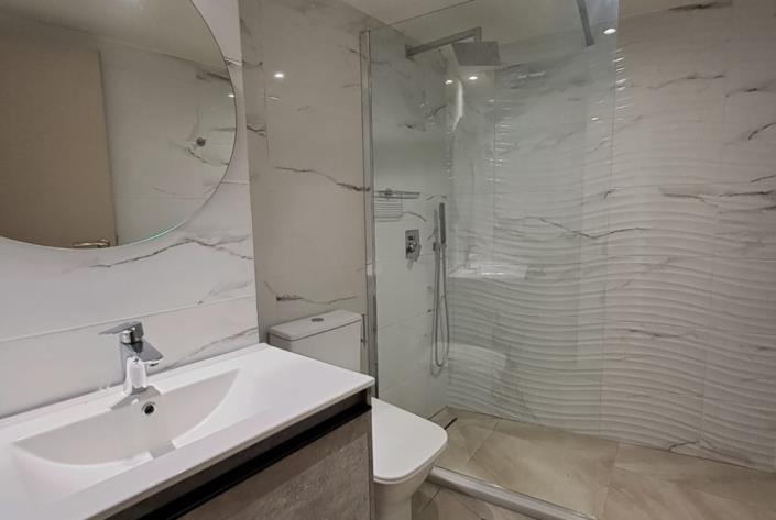 Image No.11-3 Bed House for sale