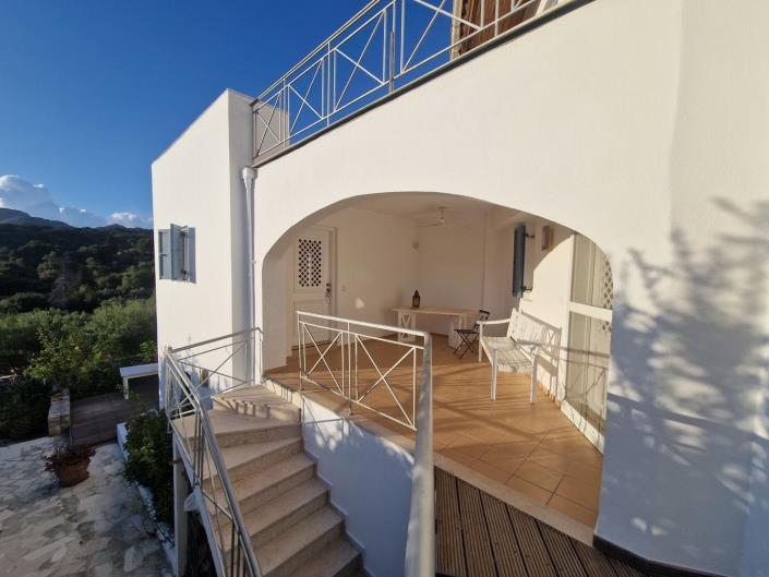 Image No.2-4 Bed Villa for sale