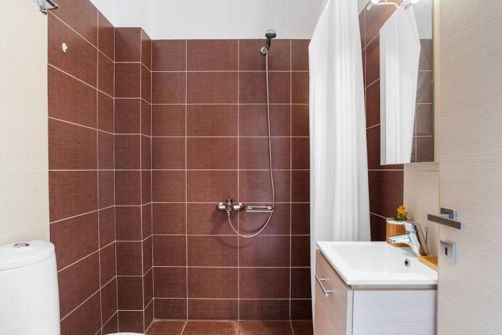 Image No.28-2 Bed Apartment for sale