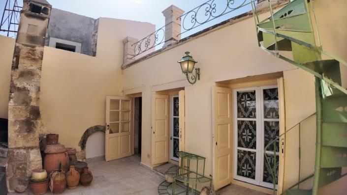 Image No.8-3 Bed House for sale