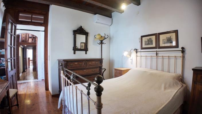 Image No.14-3 Bed House for sale