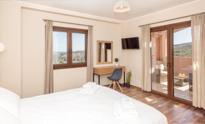 Image No.4-4 Bed Villa for sale