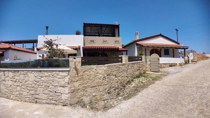 Image No.5-2 Bed House for sale