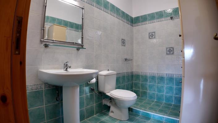 Image No.23-2 Bed House for sale