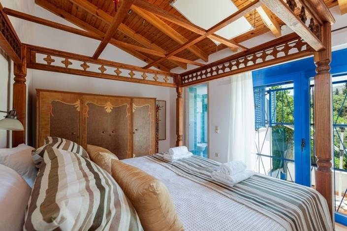 Image No.10-3 Bed House for sale