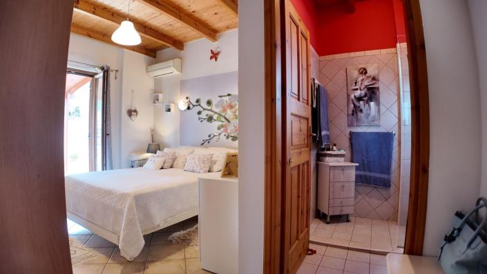 Image No.17-2 Bed Villa for sale