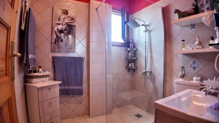 Image No.25-2 Bed Villa for sale