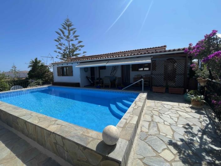 Image No.2-Villa de 3 chambres à vendre à Roumali