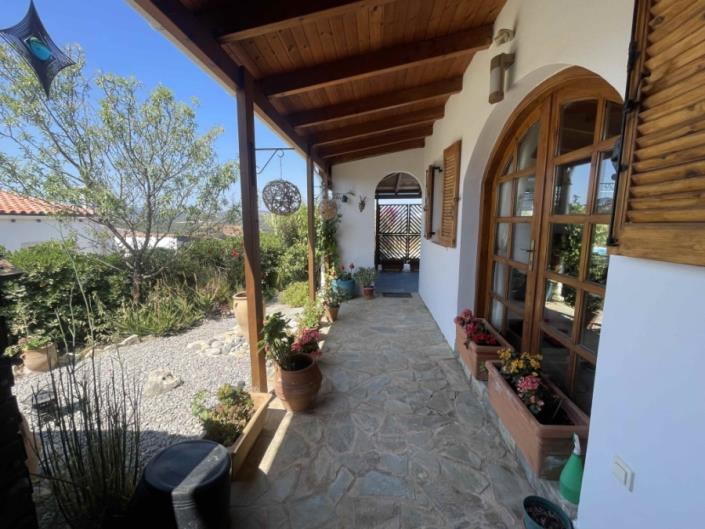 Image No.3-Villa de 3 chambres à vendre à Roumali