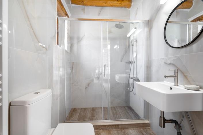 Image No.10-2 Bed Villa for sale