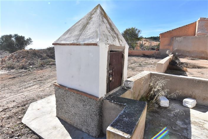 Image No.11-6 Bed Villa for sale