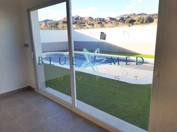 Image No.14-3 Bed Villa for sale