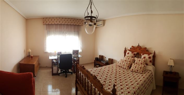 Image No.12-5 Bed Villa for sale