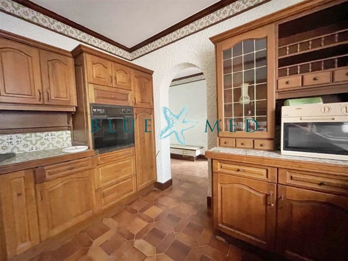 Image No.15-7 Bed Villa for sale