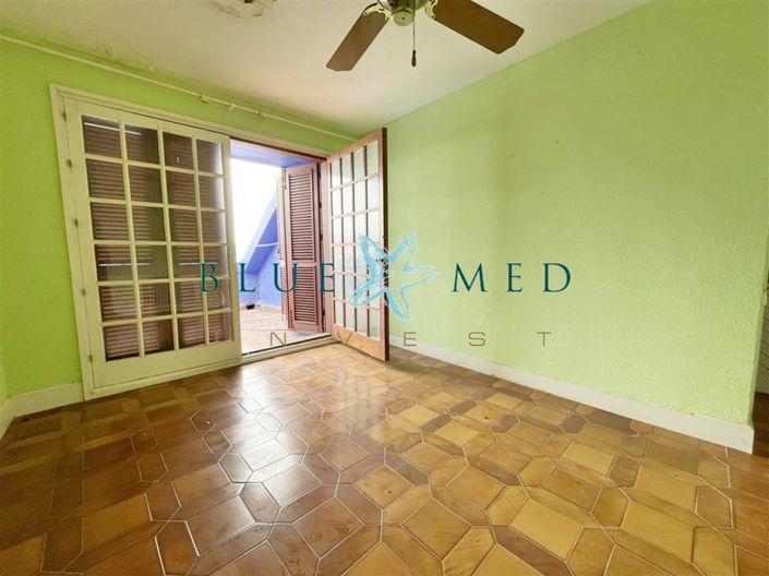 Image No.18-7 Bed Villa for sale