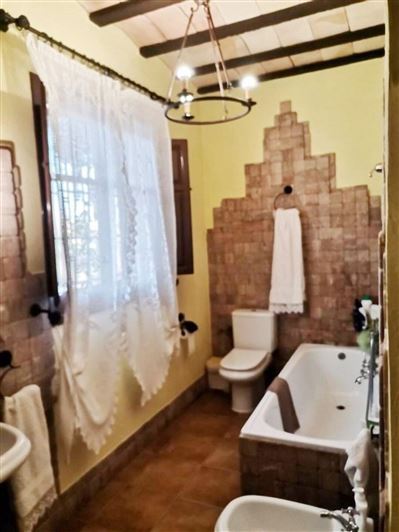 Image No.27-4 Bed Villa for sale