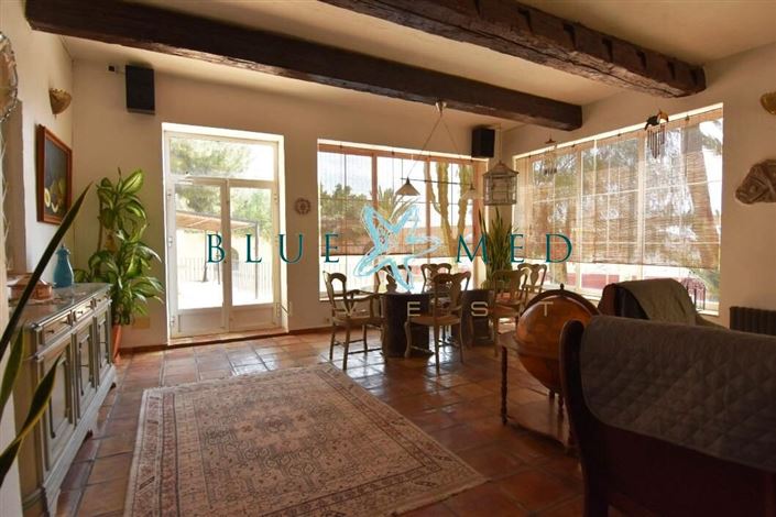 Image No.10-6 Bed Villa for sale